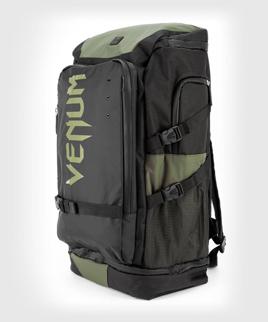 batoh venum challenger xtrem evo - khakičerný