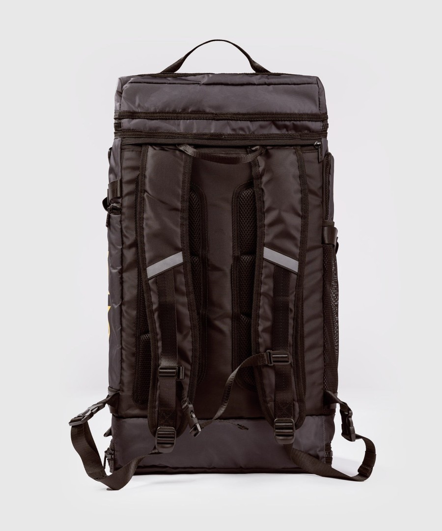 taška ufc fusion by venum fight week duffle - earthen brown