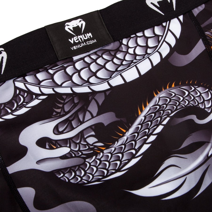 kompresní kraťasy venum dragon flight - černo-bílé