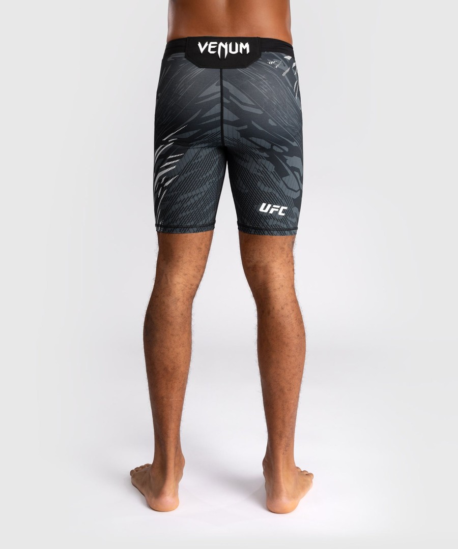 pánské kraťasy ufc fusion by venum authentic fight night vale tudo - černé