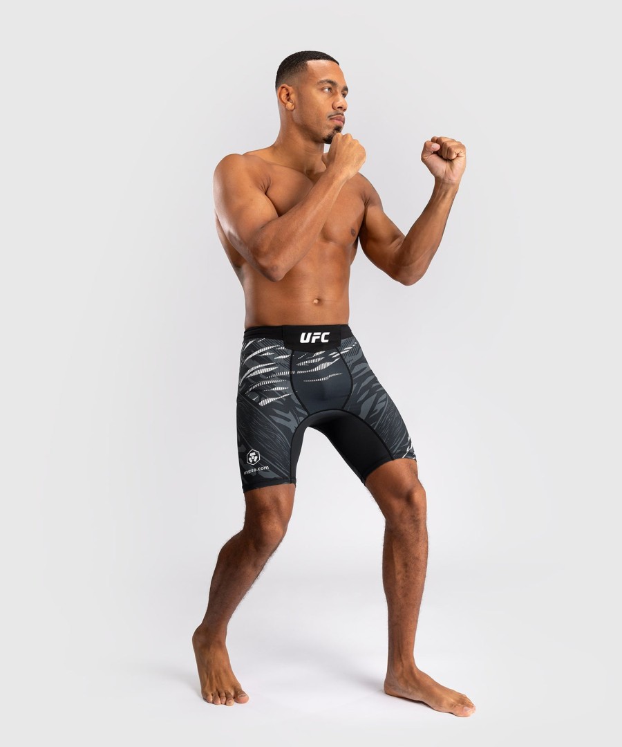 pánské kraťasy ufc fusion by venum authentic fight night vale tudo - černé