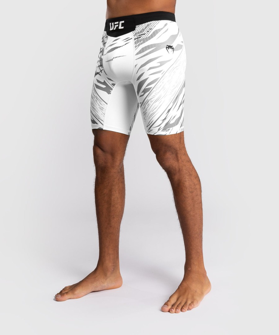 pánské kraťasy ufc fusion by venum authentic fight night vale tudo - bílé