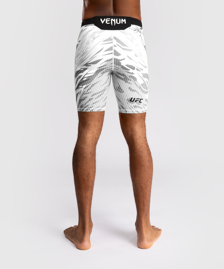 pánské kraťasy ufc fusion by venum authentic fight night vale tudo - bílé