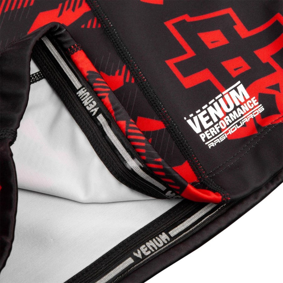 venum okinawa 2.0 rashguard - krátký rukáv - černýbílo-červený