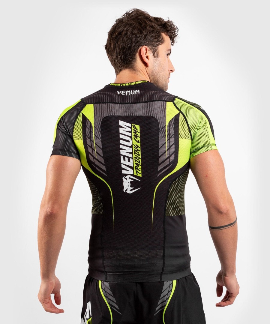 rashguard venum training camp 3.0 - krátký rukáv