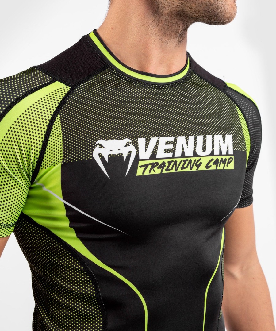 rashguard venum training camp 3.0 - krátký rukáv