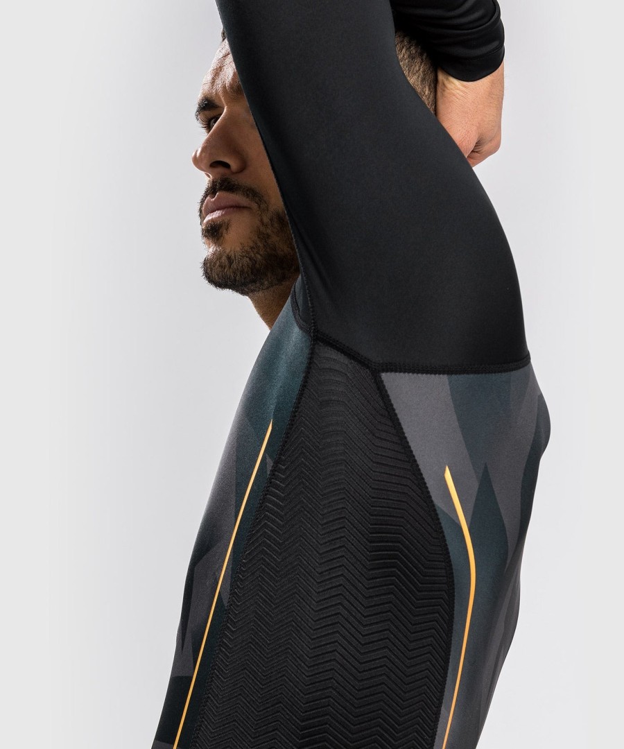 rashguard s dlouhým rukávem venum razor - černo-zlatý