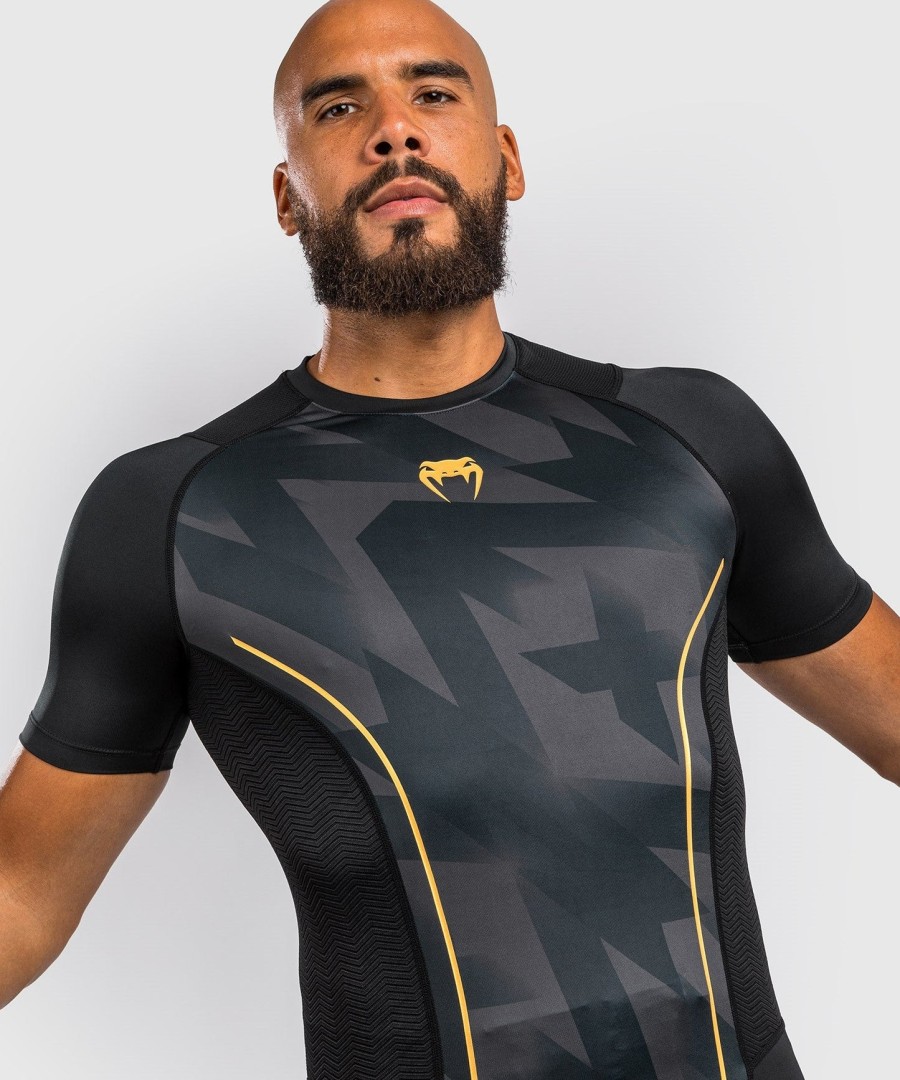 rashguard s krátkým rukávem venum razor - černo-zlatý