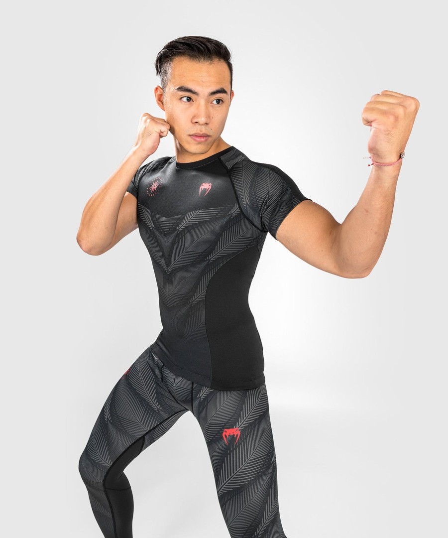 rashguard venum phantom s krátkým rukávem - černo-červený