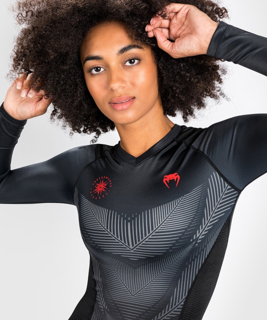 venum phantom rashguard s dlouhým rukávem - pro ženy - černo-červený