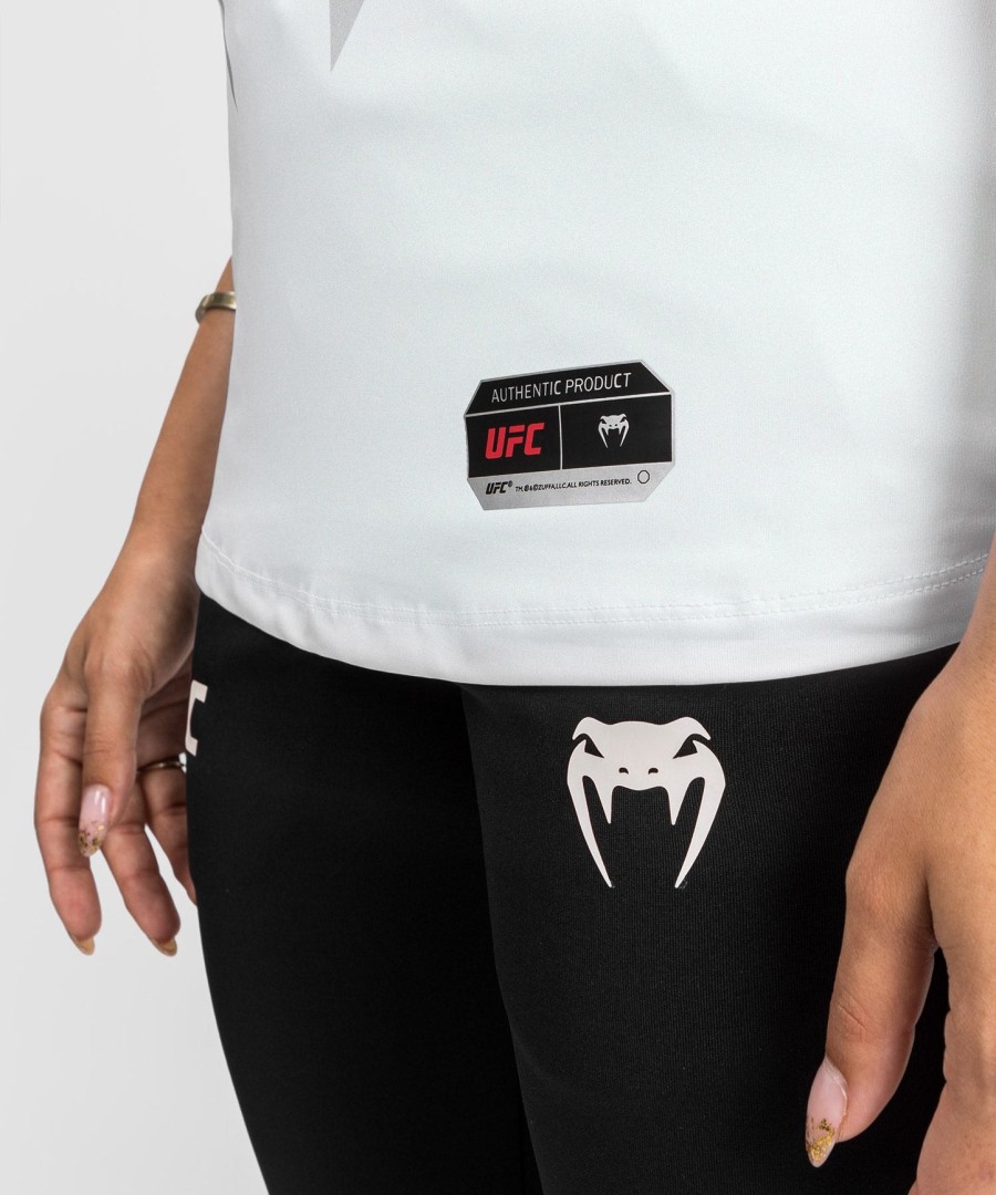 dámský dres ufc venum authentic fight night 2.0 od venum walkout - bílý