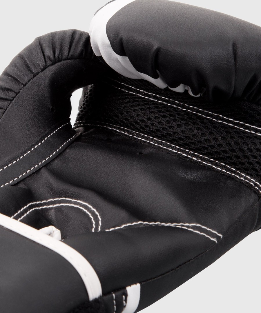 dětské boxerské rukavice venum challenger 2.0 - černo-bílé