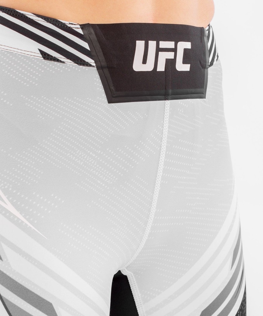 dámské kraťasy ufc venum authentic fight night vale tudo - long fit - bílé