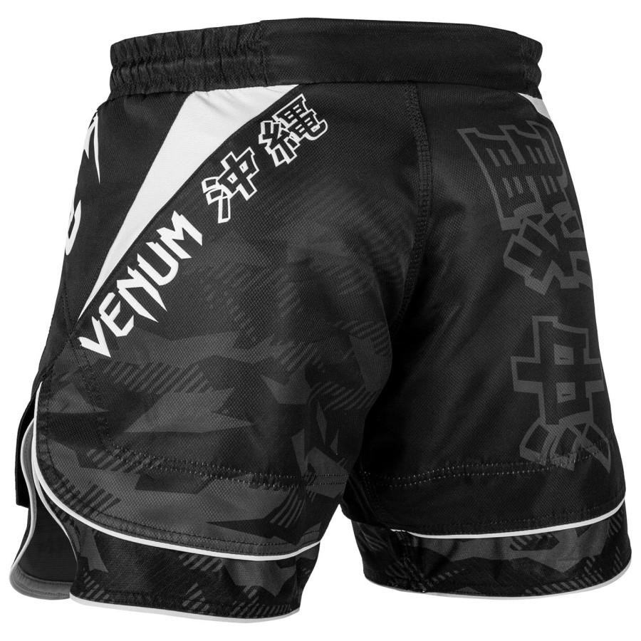venum okinawa 2.0 fightshorts - Černobílé