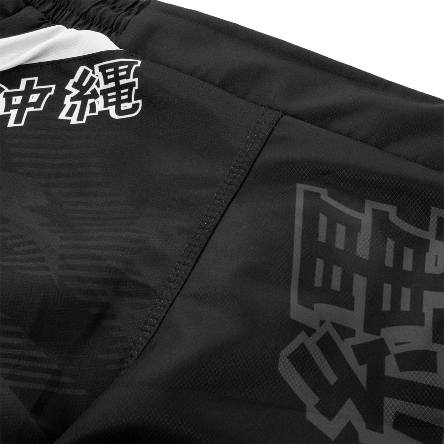 venum okinawa 2.0 fightshorts - Černobílé