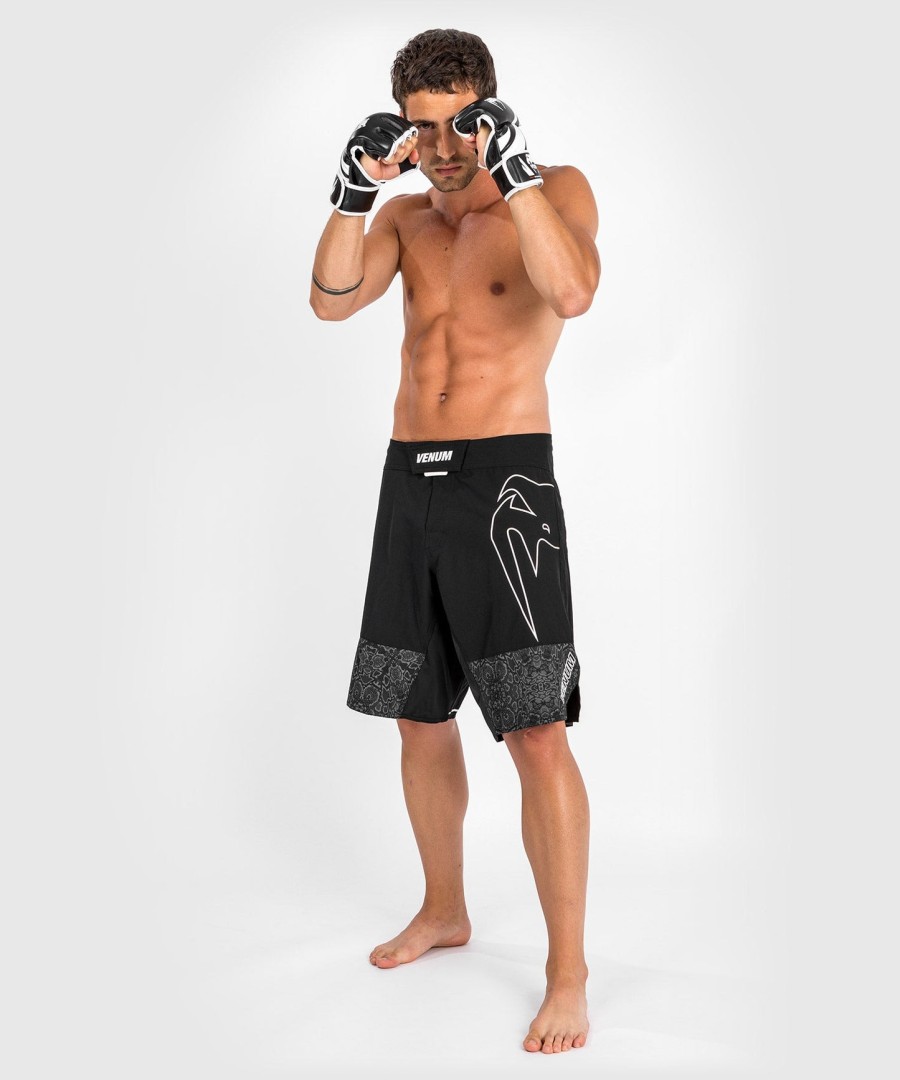 kraťasy fightshorts light 4.0 venum - Černobílé