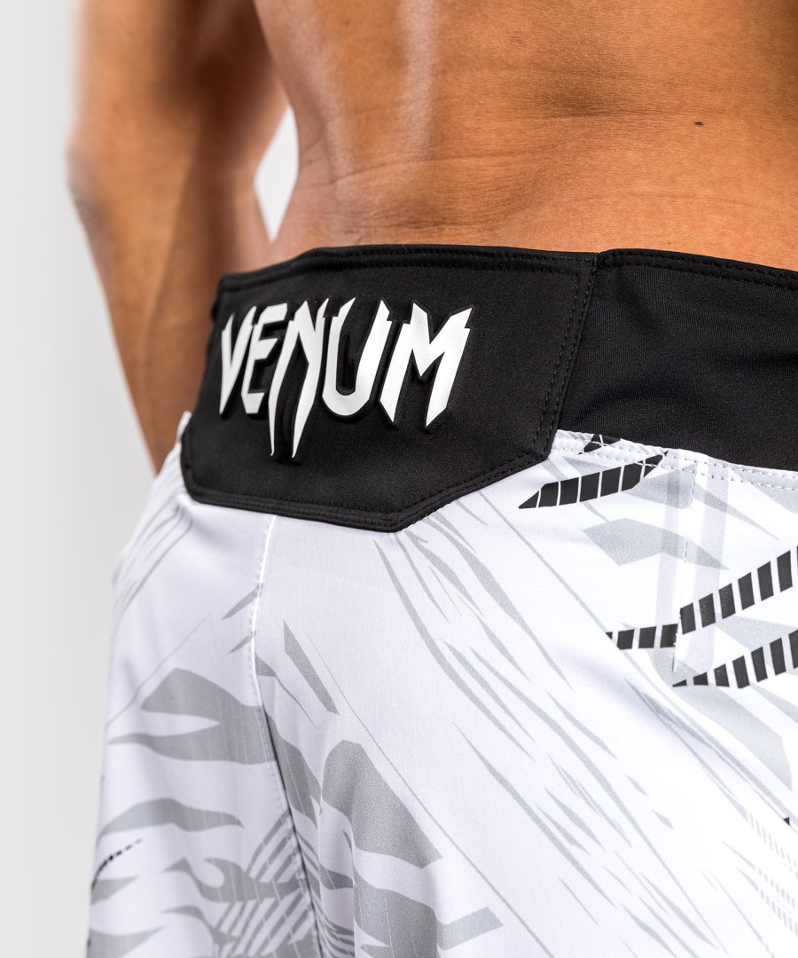 pánské kraťasy ufc fusion by venum authentic fight night fight short - short fit - bílé