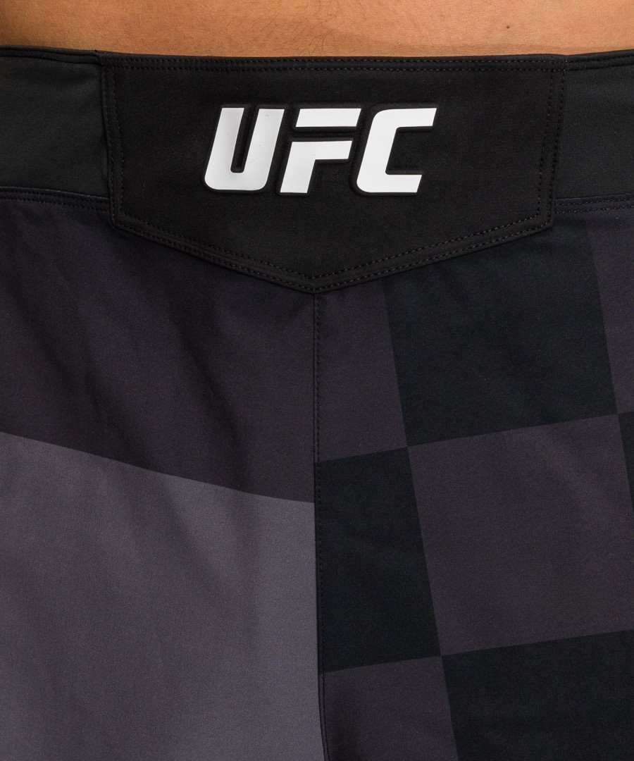 pánské kraťasy ufc unrival by venum black stipe miocic