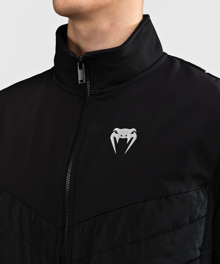 softshellová bunda venum paddock s krátkým rukávem - černá