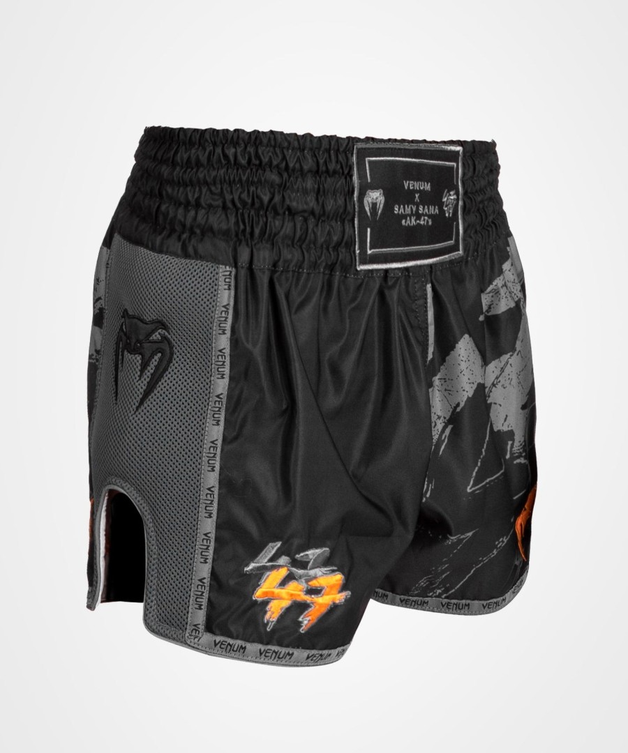venum s47 muay thaï short - černáoranžová