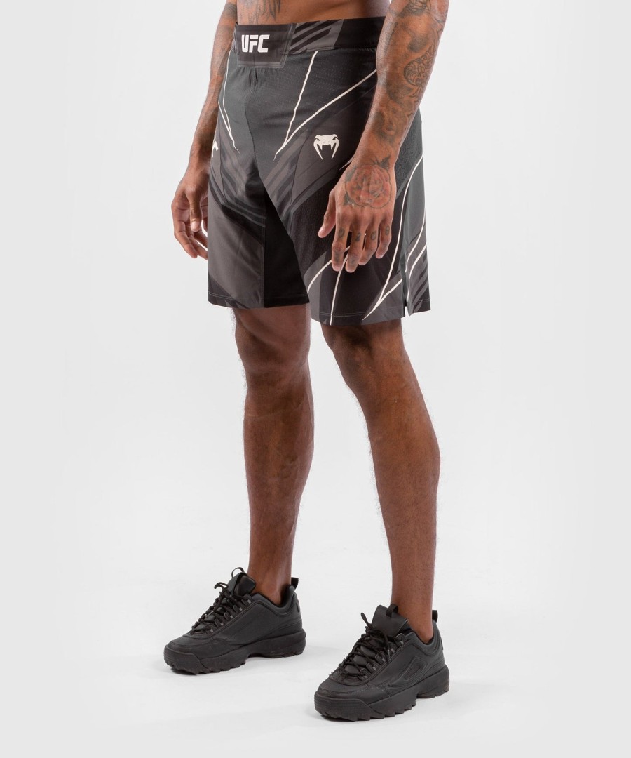 pánské kraťasy ufc venum authentic fight night - long fit - Černé