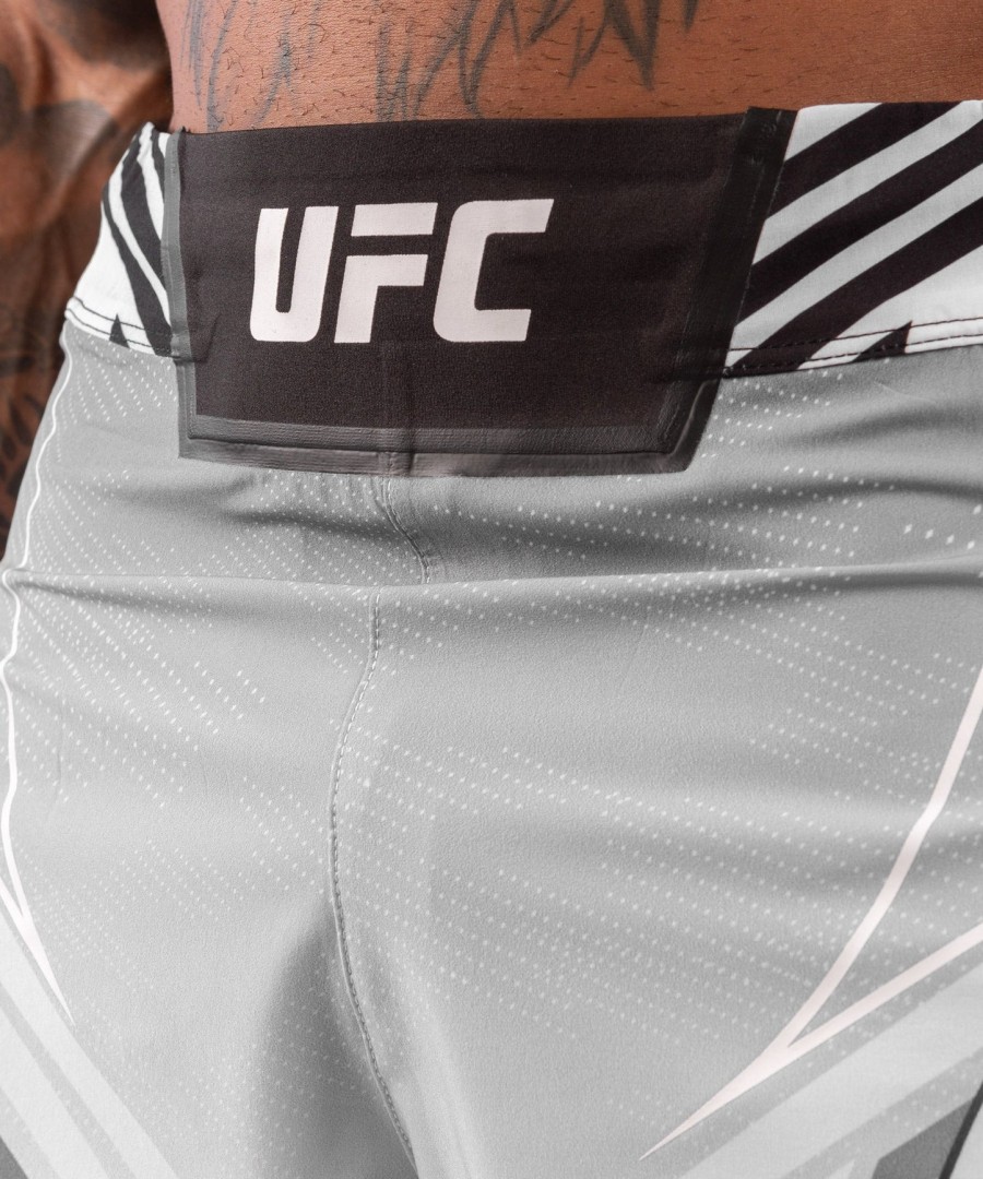 pánské gladiátorské kraťasy ufc venum authentic fight night - bílé