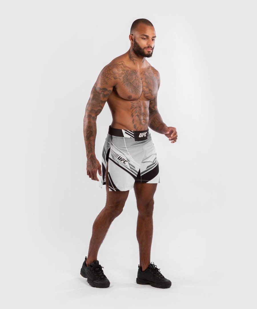 pánské gladiátorské kraťasy ufc venum authentic fight night - bílé